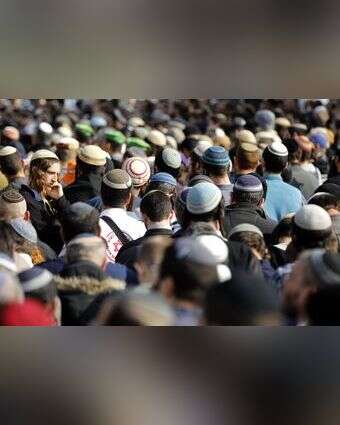 הלווייתו של הרב רזיאל שבח | AFP