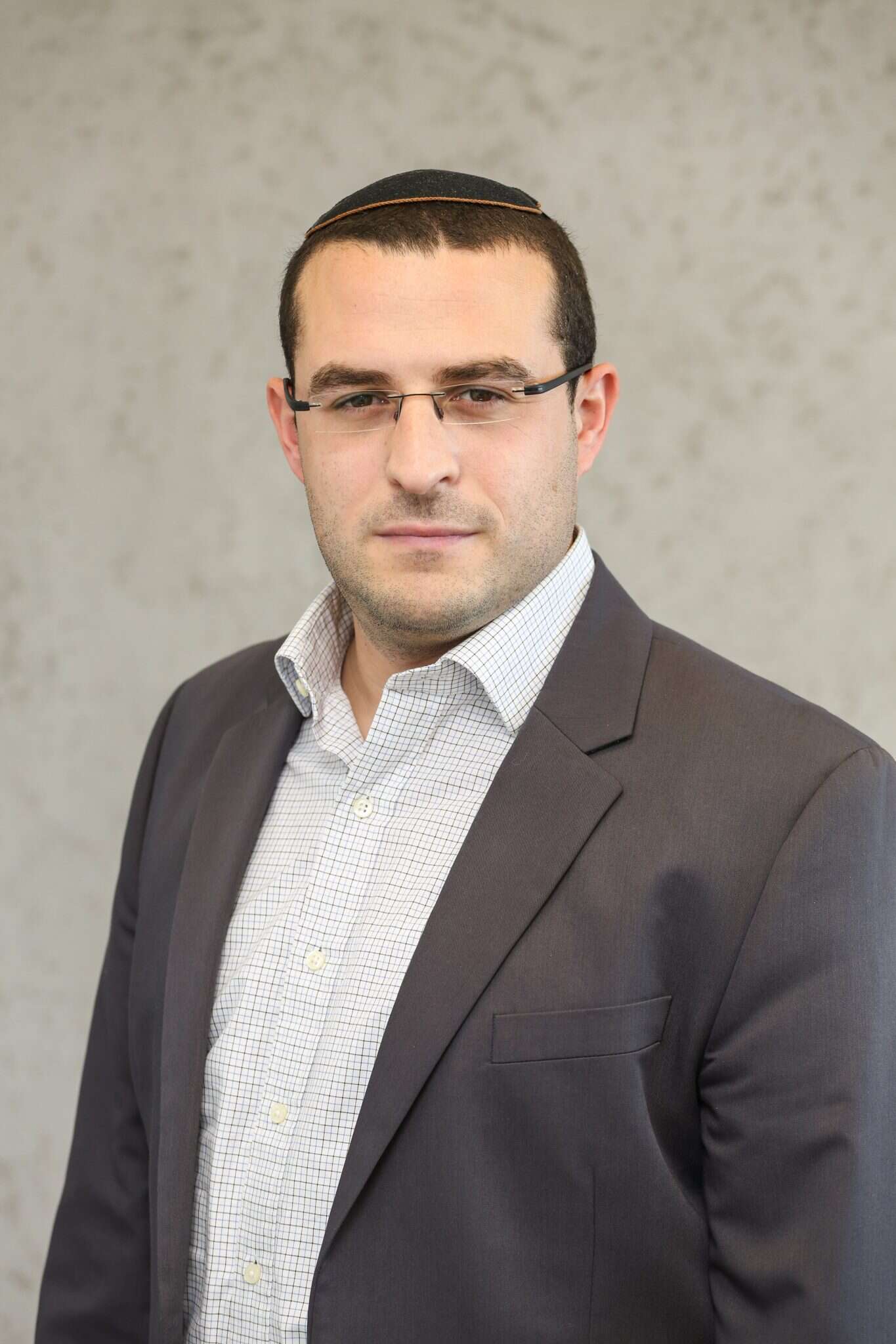 יום טוב כלפון. | אבישג שאר-ישוב