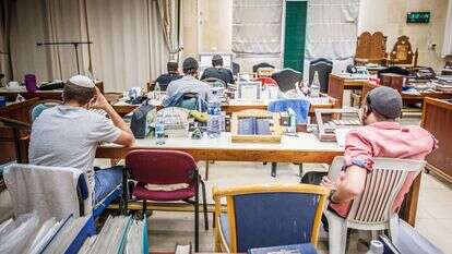 תלמידי ישיבה. למצולמים אין קשר לכתבה. | אנצ׳ו גוש-ג׳יני