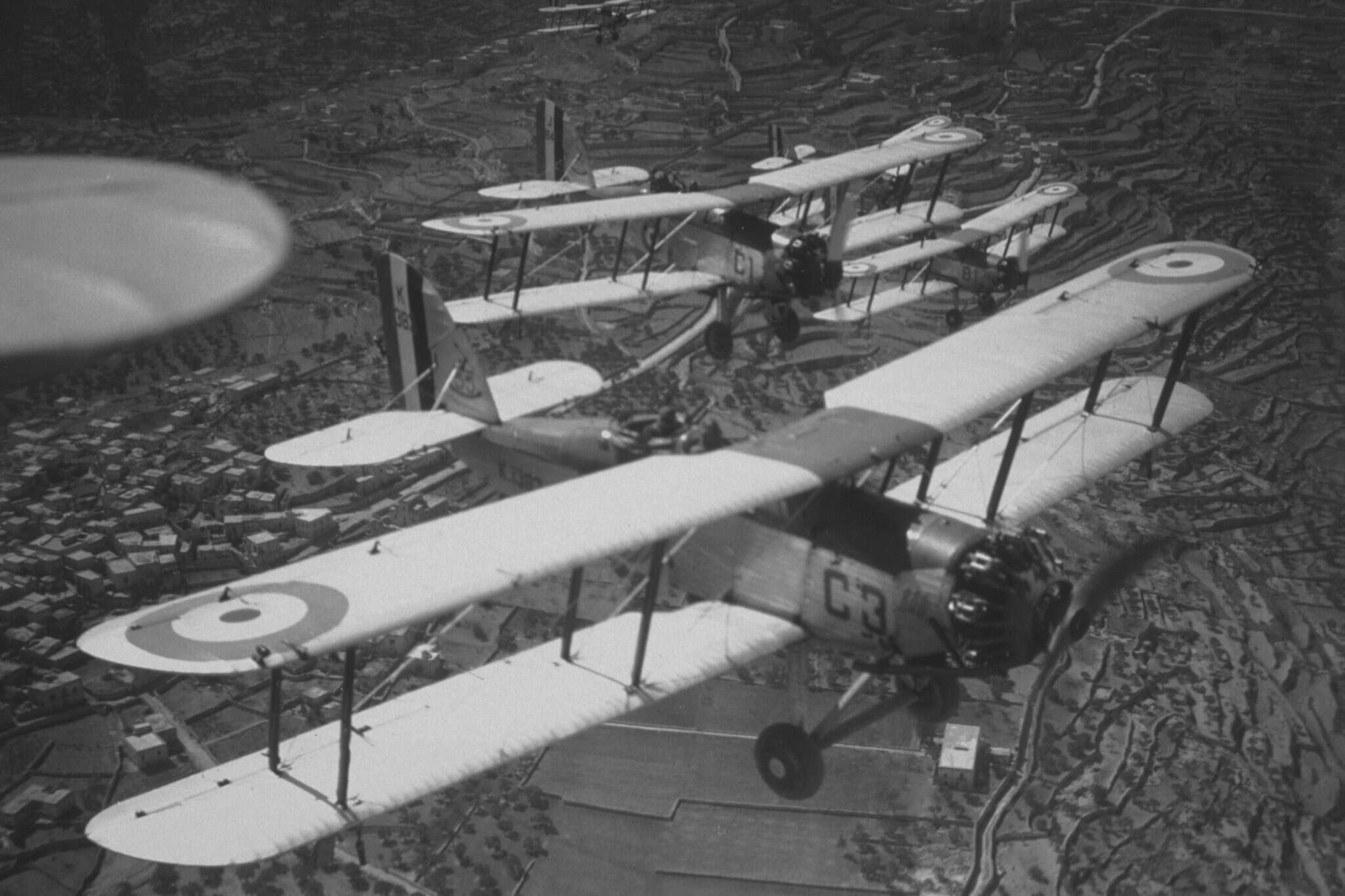 מטוסים בריטיים בשמי פלשתינה-א"י בימי המנדט. | גטי אימג'ס מטוסים בריטיים בשמי פלשתינה-א"י בימי המנדט. | גטי אימג'ס