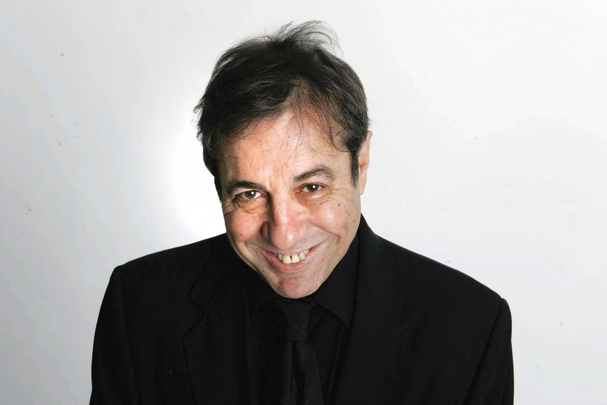 יהונתן גפן. | אריק סולטן