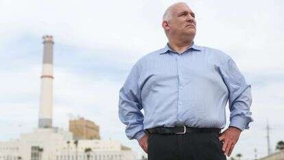 ישראל דנציגר. | אבישג שאר ישוב