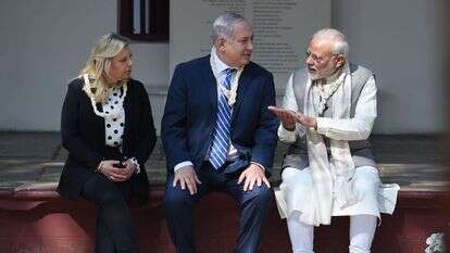 מודי ובני הזוג נתניהו. | AFP