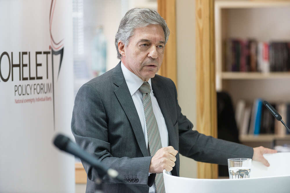 יוסי ביילין. | דור קדמי