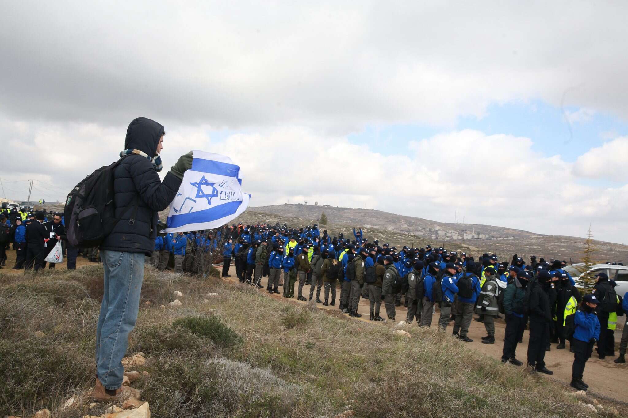 פינוי עמונה. | מירי צחי