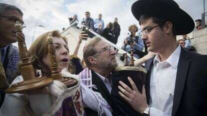 חרדי ורפורמיים בכותל. | הדס פרוש/פלאש 90 חרדי ורפורמיים בכותל. | הדס פרוש/פלאש 90