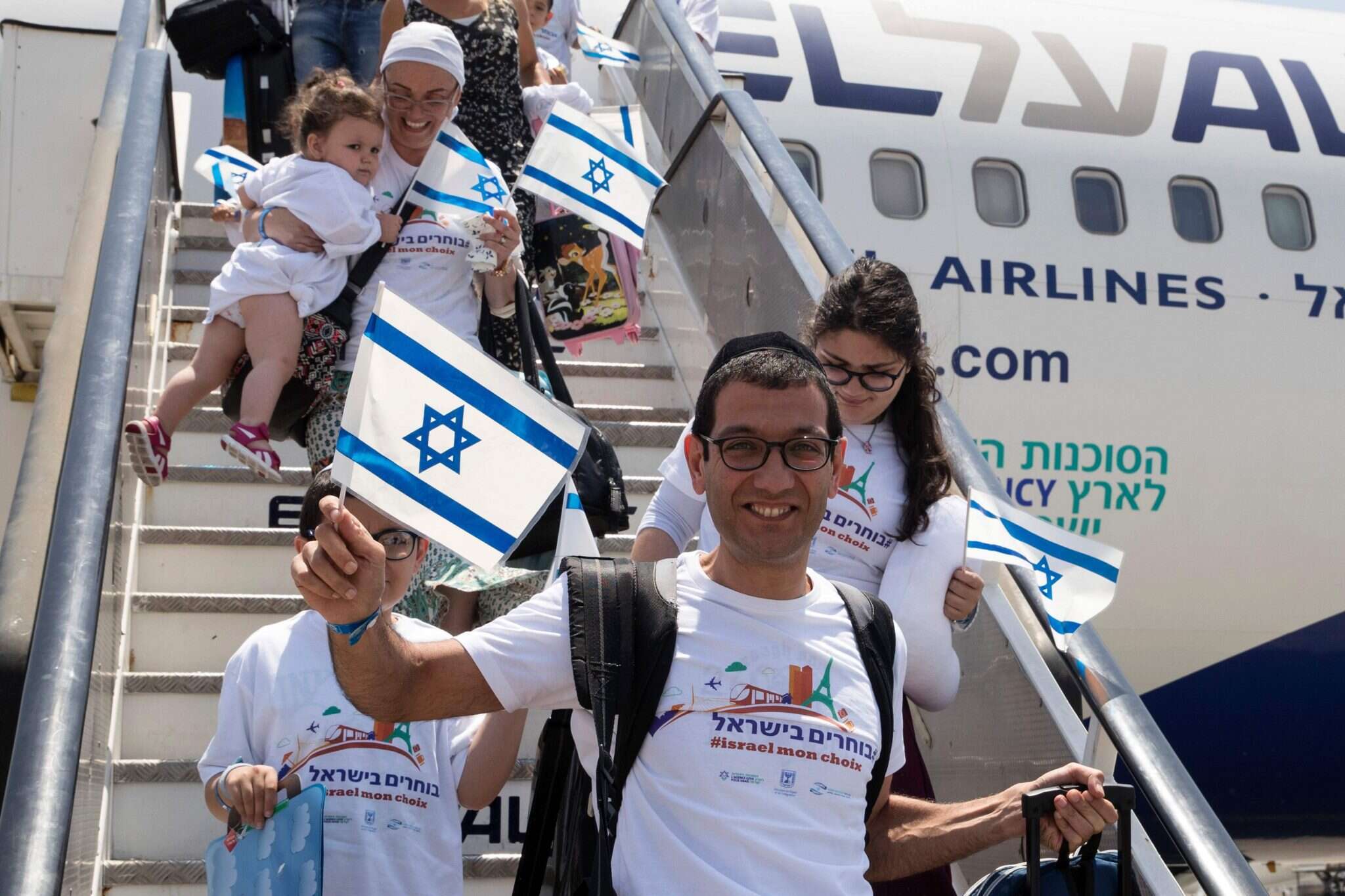 "דוגמה טרגית להתנהלות של מדינת ישראל". עליית יהודי צרפת. | AFP