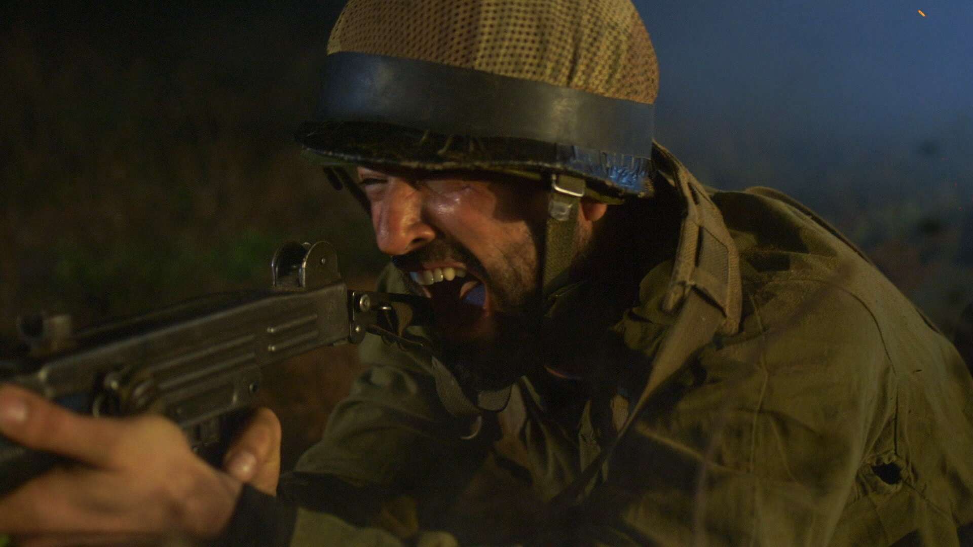 עמוס תמם בסרט "הלומים". | תומר מונטה