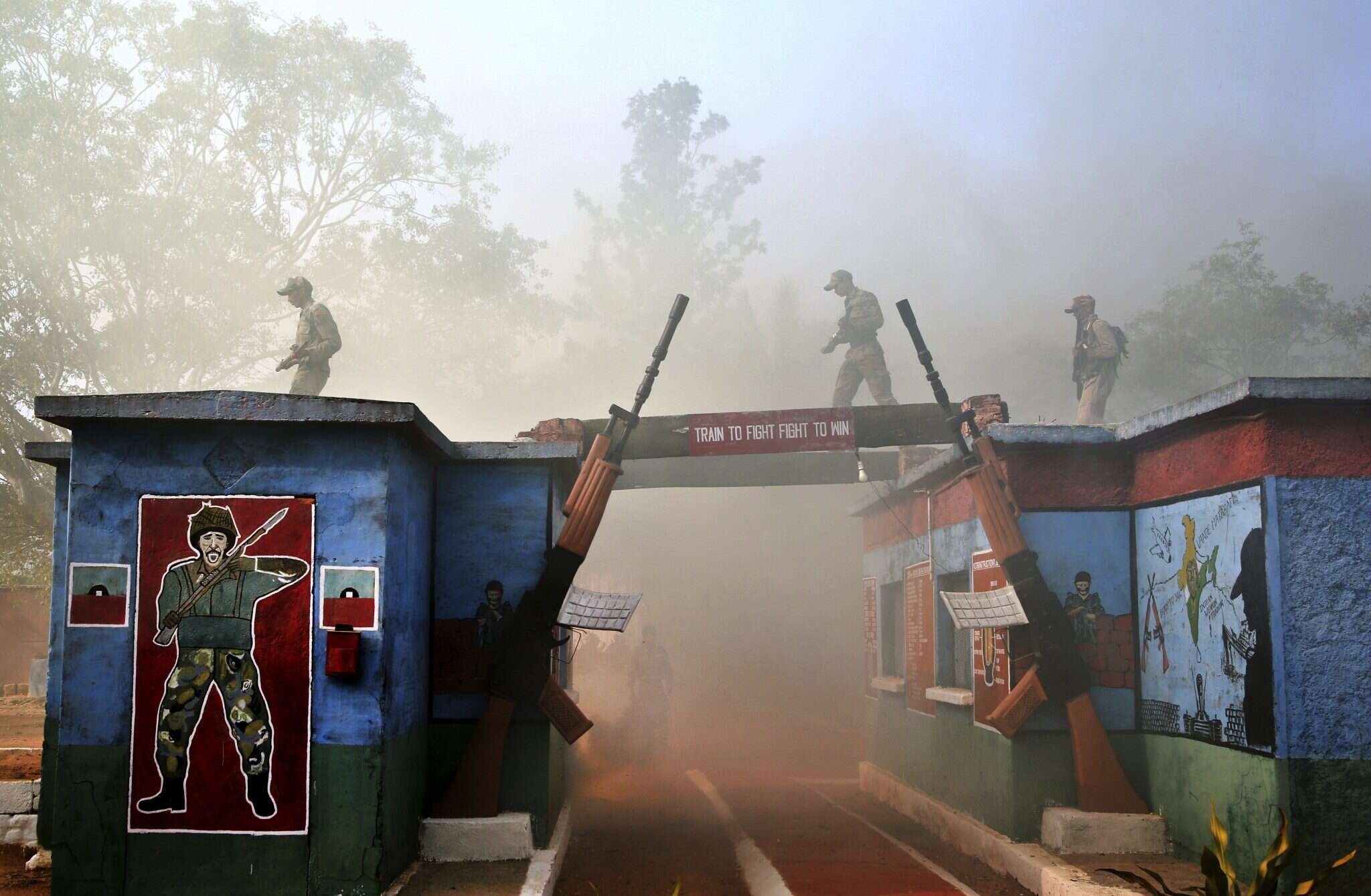 אימון של צבא הודו. "להתאמן כדי להילחם, להילחם כדי לנצח". | AP