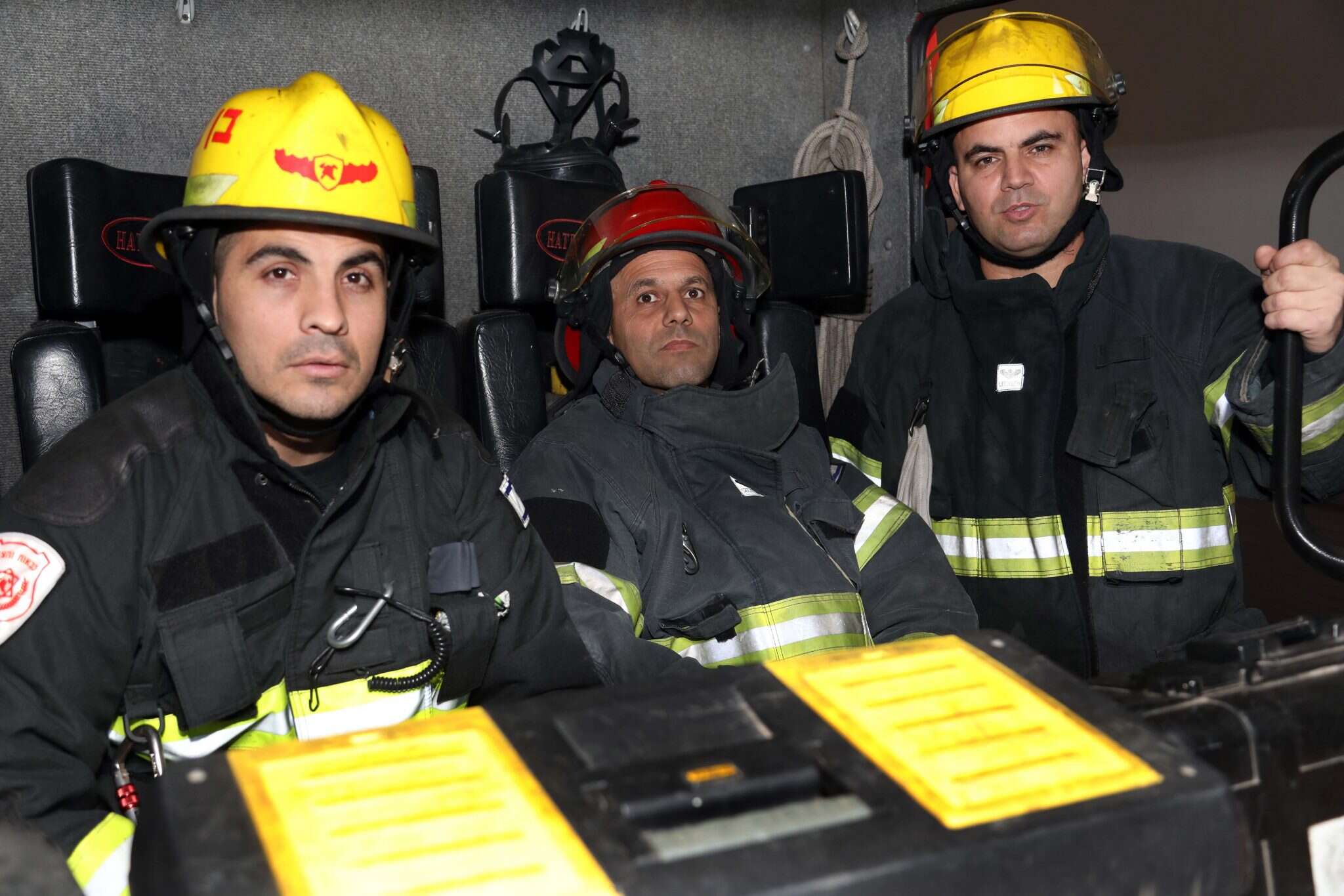 צוות הכבאים של התחנה האזורית ת"א. | גדעון מרקוביץ'