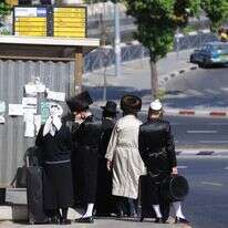 תחנת אוטובוס בבית שמש | מנדי הכטמן, פלאש 90