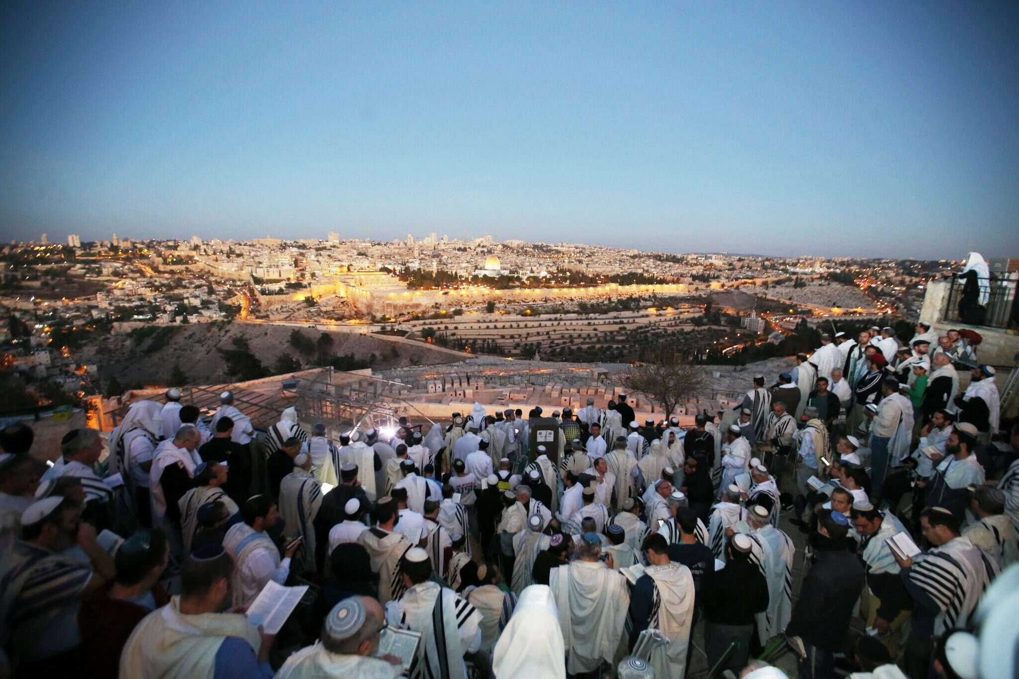 תפילת הושענא רבה בהר הזיתים, ארכיון | מרים צחי
