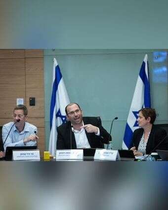 רוטמן בוועדת חוקה, חוק ומשפט, בחודש הקודם | יונתן זינדל, פלאש 90