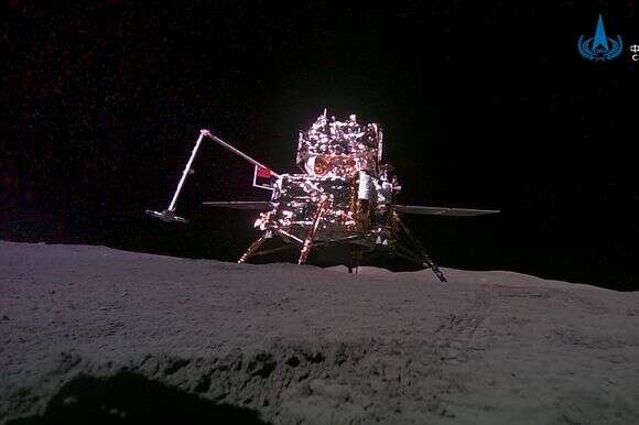 רכב החלל הסיני שנחת
על הירח ביוני 2024 | איי.פי