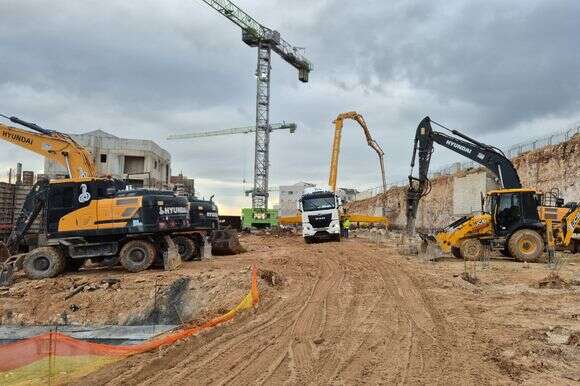 משימת ההתנחלות וההרחבה טרם הושלמה. מגרשים בבית־אריה | דוד סינגר משימת ההתנחלות וההרחבה טרם הושלמה. מגרשים בבית־אריה | דוד סינגר