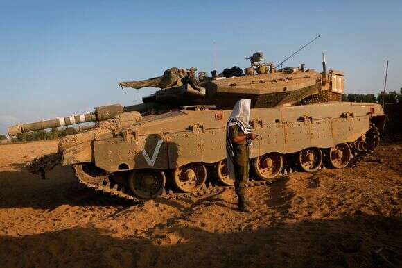 מרים אלסטר, פלאש 90 מרים אלסטר, פלאש 90