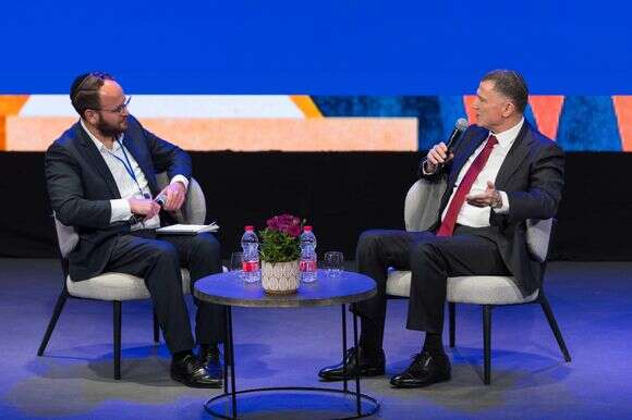 ח"כ יולי אדלשטיין ועקיבא ווייס בוועידת ההתיישבות של מקור ראשון | לירון מולדובן ח"כ יולי אדלשטיין ועקיבא ווייס בוועידת ההתיישבות של מקור ראשון | לירון מולדובן