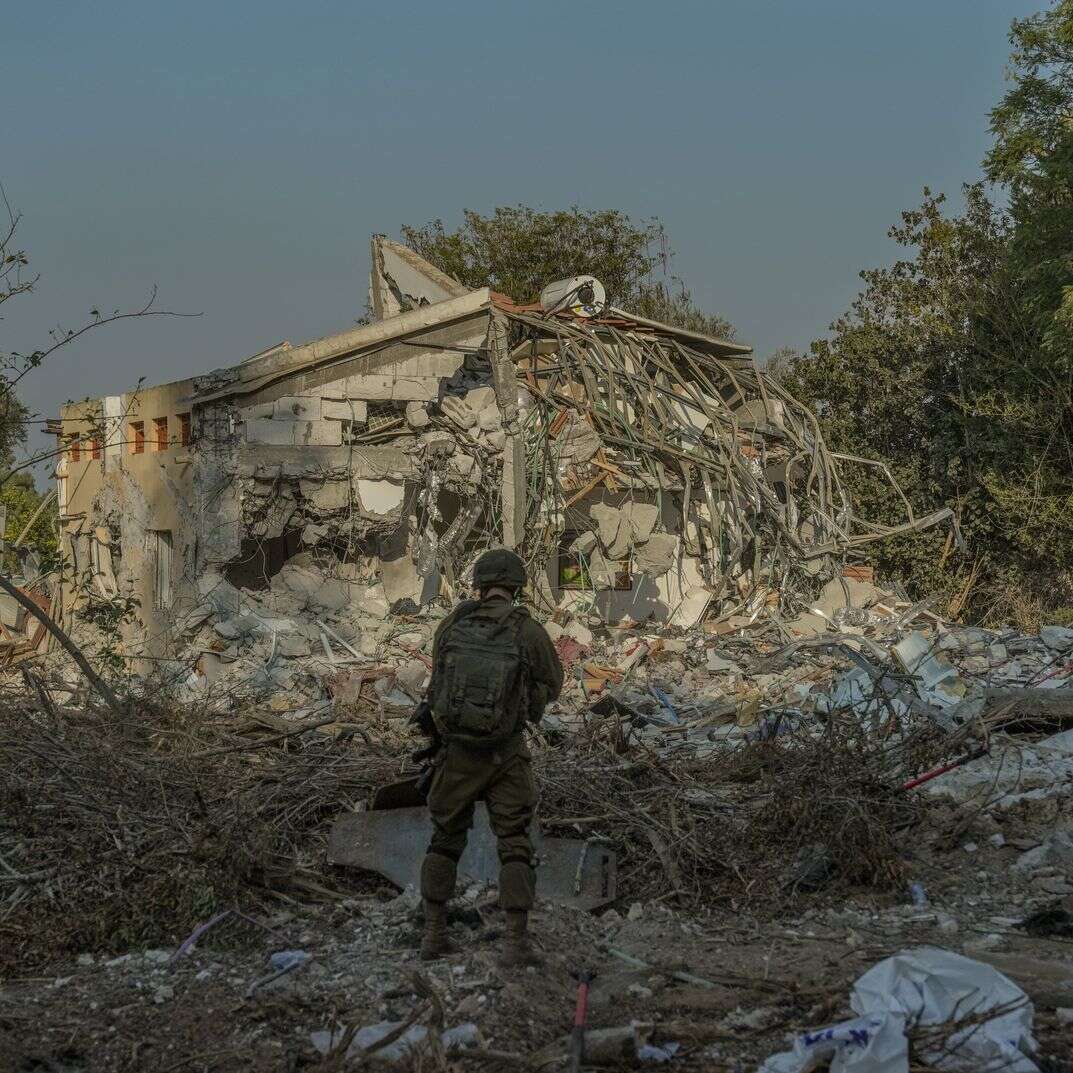 קיבוץ בארי, למחרת הטבח | אריק מרמור, פלאש 90 קיבוץ בארי, למחרת הטבח | אריק מרמור, פלאש 90