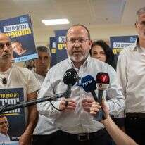 צביקה מור וראשי פורום תקווה | יונתן זינדל, פלאש 90
