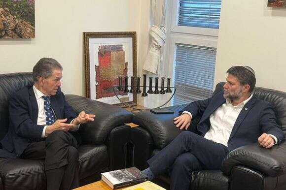 שר האוצר סמוטריץ' ופרופ' לאפר בפגישתם בשבוע שעבר | ללא שר האוצר סמוטריץ' ופרופ' לאפר בפגישתם בשבוע שעבר | ללא