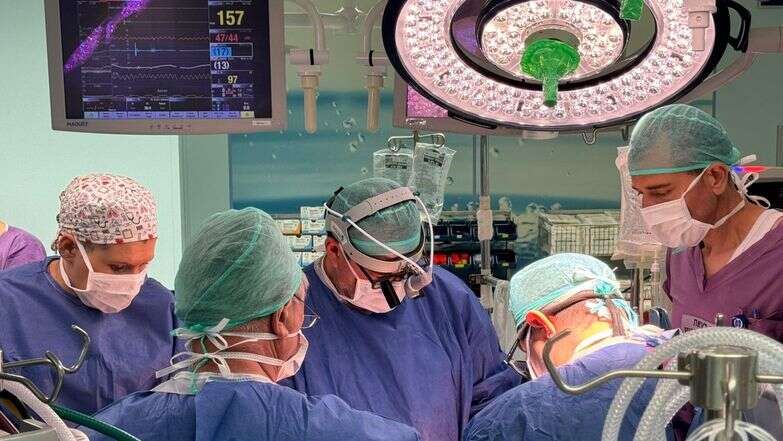 ניתוח השתלת לב מלאכותי בהדסה | בית החולים 'הדסה עין כרם'