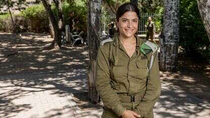 רס"ן רננה אליצור | נעמה שטרן