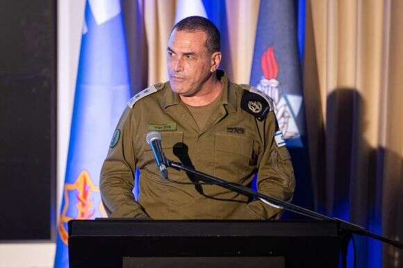 חשוב לגבש מדיניות שתתחשב בעלייה בהוצאות הביטחון. הרמטכ"ל אייל זמיר | דובר צה"ל חשוב לגבש מדיניות שתתחשב בעלייה בהוצאות הביטחון. הרמטכ"ל אייל זמיר | דובר צה"ל