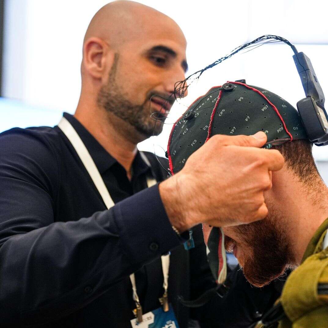 קסדה לטיפול בפוסט טראומה | דובר צה"ל קסדה לטיפול בפוסט טראומה | דובר צה"ל