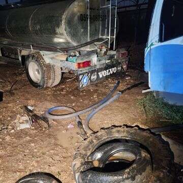 משאיות פלסטיניות שואבות מים באופן פיראטי מצינור של מקורות בכפר תרקומיא | משטרת ישראל