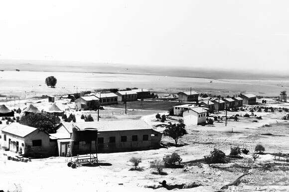 החיים והחלומות, המתחים בין הדורות, חוויות מעצבות וגם יום מר ונמהר. ניר־עוז בראשיתו | ארכיון ניר־עוז החיים והחלומות, המתחים בין הדורות, חוויות מעצבות וגם יום מר ונמהר. ניר־עוז בראשיתו | ארכיון ניר־עוז