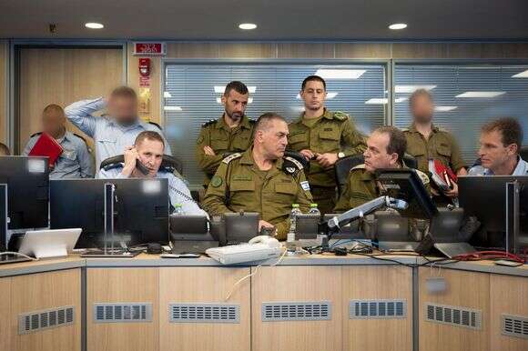 הרמטכ״ל מפקד על תקיפות צה״ל באיראן מבור חיל האוויר: | דובר צה"ל הרמטכ״ל מפקד על תקיפות צה״ל באיראן מבור חיל האוויר: | דובר צה"ל