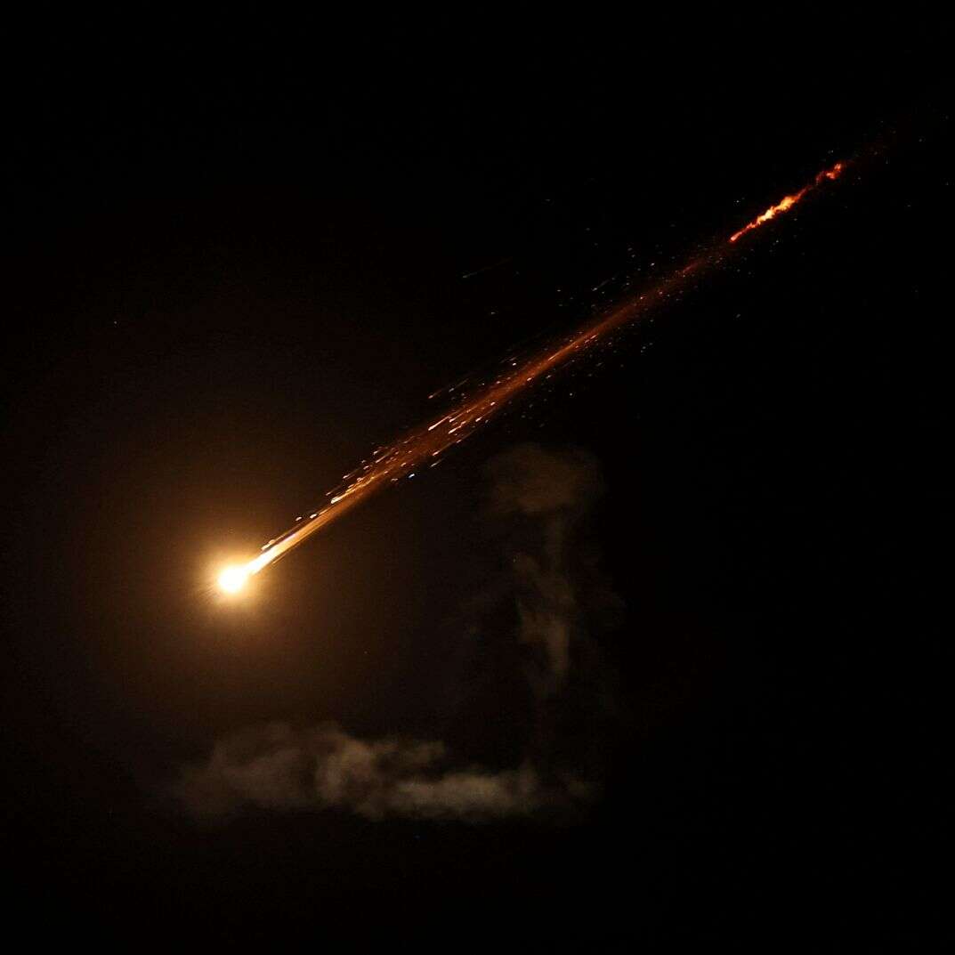 עם כלביא: טיל איראני בשמי ירושלים | AFP עם כלביא: טיל איראני בשמי ירושלים | AFP