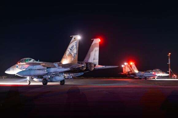 עם כלביא: המראות מטוסי קרב של חיל האוויר לקראת התקיפות בטהרן | דובר צה"ל