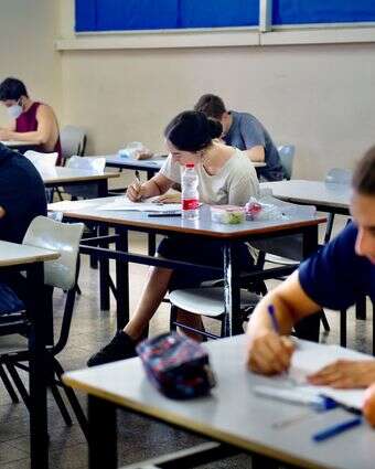 תלמידים נבחנים בבגרות במתמטיקה | אבשלום ששוני, פלאש 90