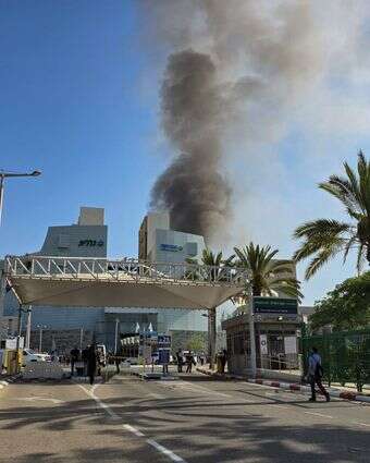 פגיעה ישירה של טיל בליסטי בבית החולים סורוקה, 19.6.25 | דודו גרינספן, פלאש 90