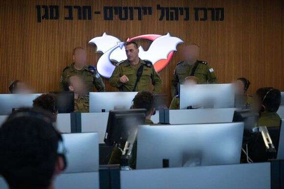הרמטכ"ל במערך ההגנה האווירית | דובר צה"ל הרמטכ"ל במערך ההגנה האווירית | דובר צה"ל