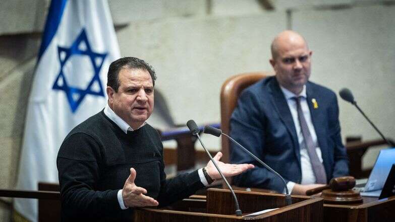 איימן עודה על בימת הכנסת, 2024 | חיים גולדברג, פלאש 90 איימן עודה על בימת הכנסת, 2024 | חיים גולדברג, פלאש 90