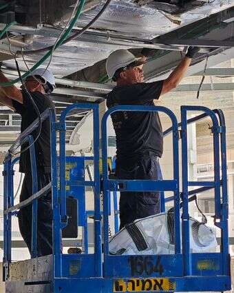 עבודות שיקום בבית החולים סורוקה במבנה שנפגע | דוברות סורוקה