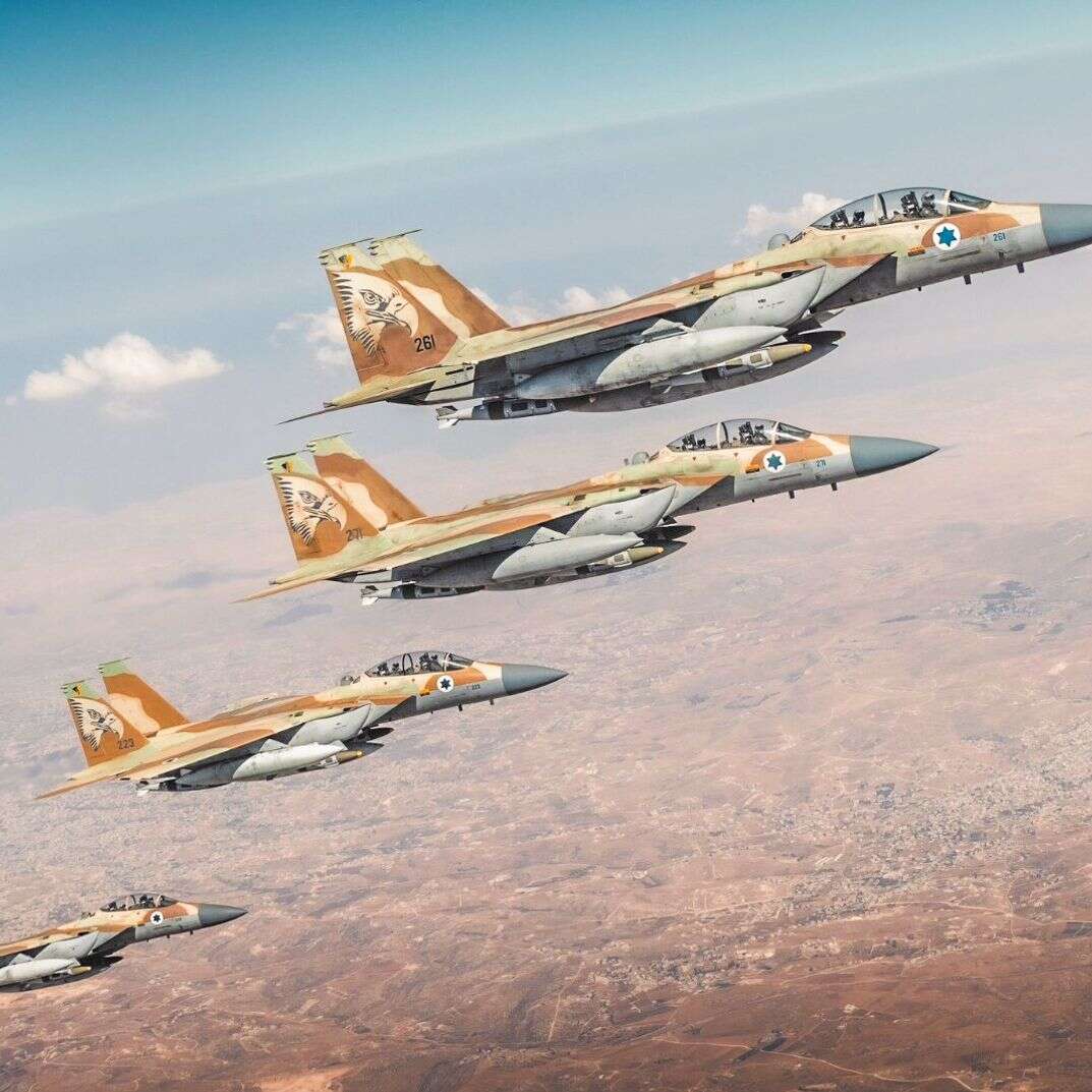 מטוסי חיל-האוויר בדרכם לתקיפה בטהרן | דובר צה"ל
