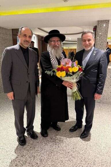 פעיל נטורי קרתא ישראל דוד וייס נפגש עם שר החוץ האיראני עבאס עראקצ'י | ללא פעיל נטורי קרתא ישראל דוד וייס נפגש עם שר החוץ האיראני עבאס עראקצ'י | ללא