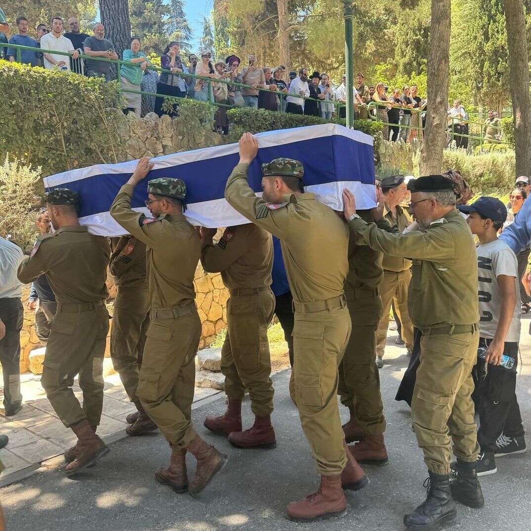 לווייתו של סמל משה פרש ז"ל בהר הרצל | עמותת נצח יהודה לווייתו של סמל משה פרש ז"ל בהר הרצל | עמותת נצח יהודה