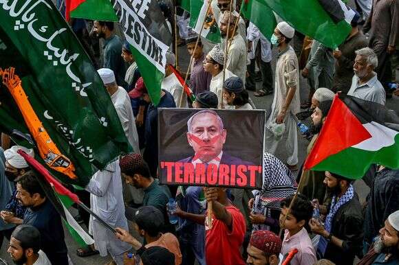 עצרת מחאה אנטי-ישראלית בקראצ'י | AFP