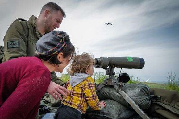 משפחות מילואים מבקרות בגבול הצפון | מיכאל גלעדי, פלאש 90