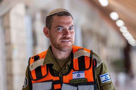 רס"ן הרב גיא מזוז | יוסי אלוני רס"ן הרב גיא מזוז | יוסי אלוני