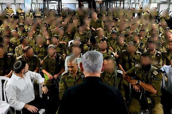נתניהו וסמוטריץ' בביקור בבסיס חטיבת החשמונאים | חיים צח, לע"ם