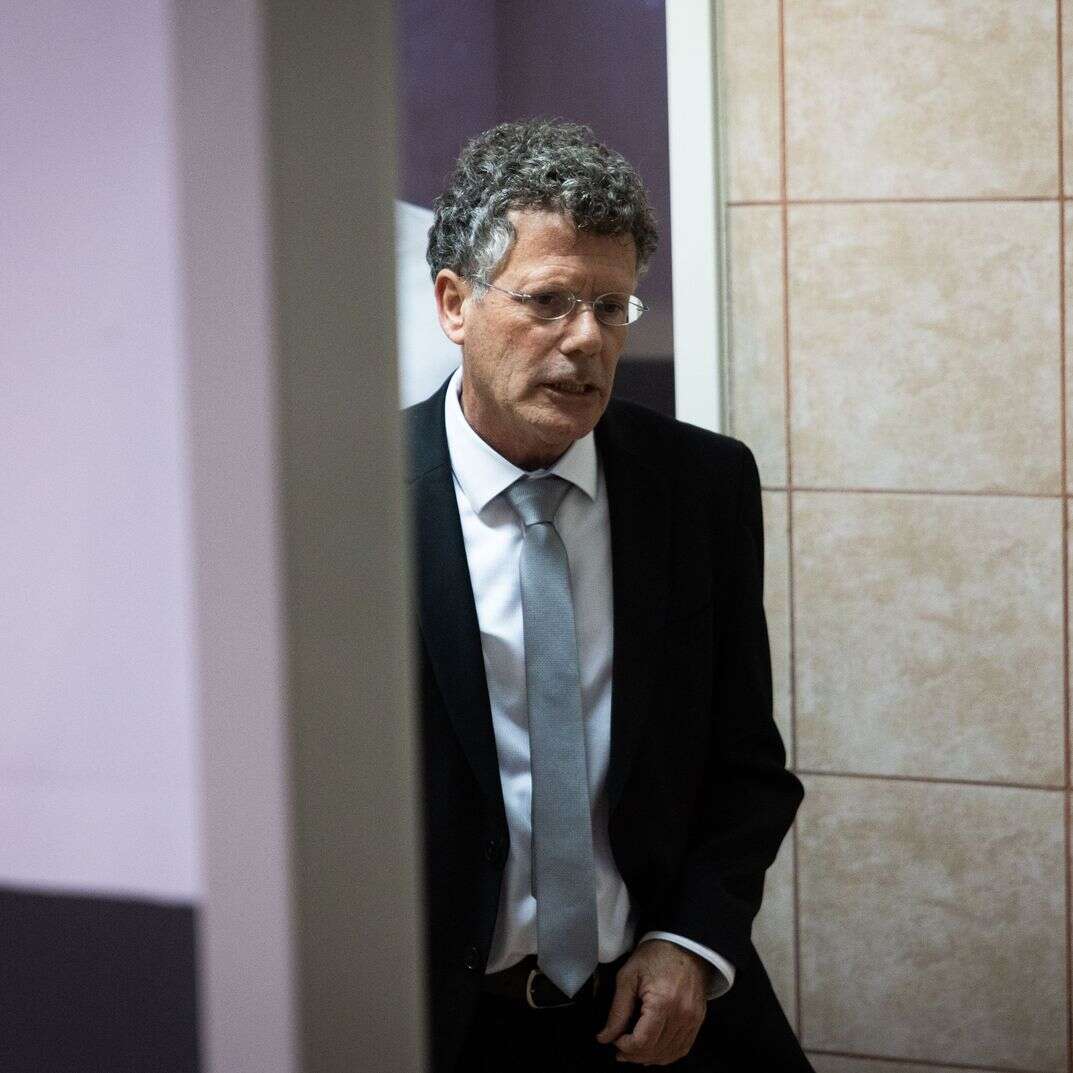 השופט יצחק עמית ביציאתו מהוועדה למינוי שופטים בינואר 2025, שבה הצביע בעד מינוי עצמו לנשיא בית המשפט העליון | חיים גולדברג, פלאש 90 השופט יצחק עמית ביציאתו מהוועדה למינוי שופטים בינואר 2025, שבה הצביע בעד מינוי עצמו לנשיא בית המשפט העליון | חיים גולדברג, פלאש 90
