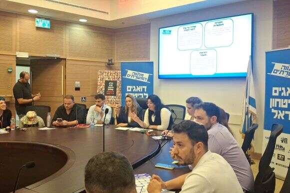 כנס הצגת מתווה המשרתים | באדיבות המצלם כנס הצגת מתווה המשרתים | באדיבות המצלם