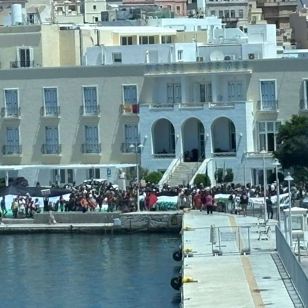 הפגנה פרו פלסטינית בנמל יוון | צילום באדיבות יריב לב