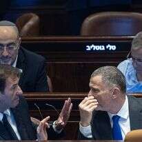 אדלשטיין וביסמוט במליאת הכנסת | יונתן זינדל - פלאש 90