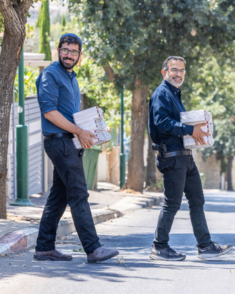קמים מהחורבן דף הבית | יוסי אלוני